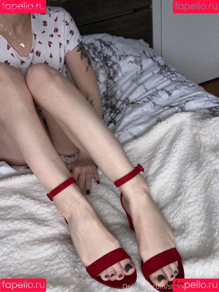 strwberriebbxxx Onlyfans Photo Gallery 