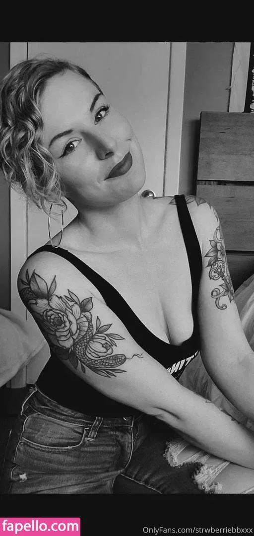 strwberriebbxxx Onlyfans Photo Gallery 