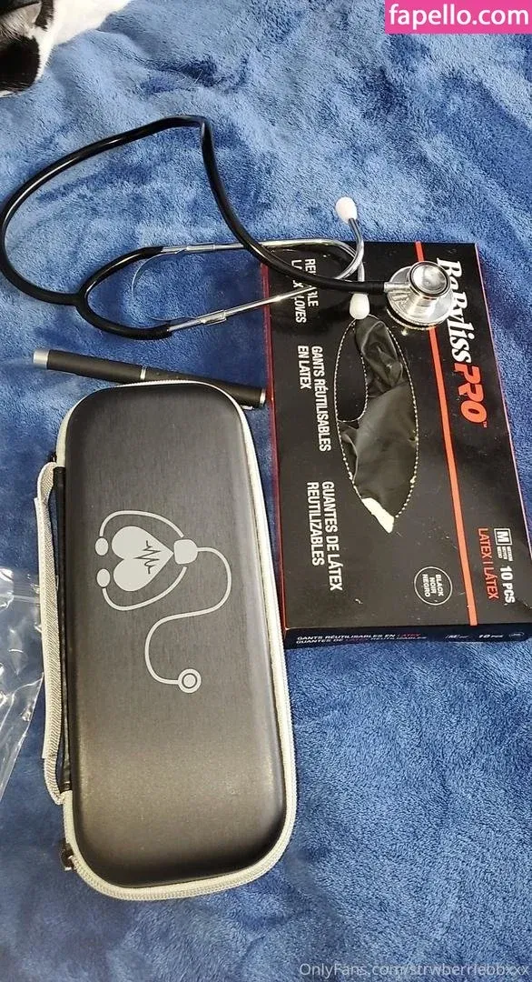 strwberriebbxxx Onlyfans Photo Gallery 