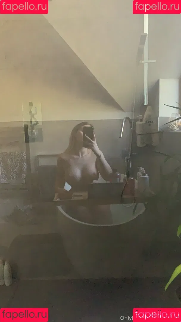 Hannah Shacklock Onlyfans Photo Gallery 