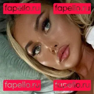 Hannah Shacklock Onlyfans Photo Gallery 