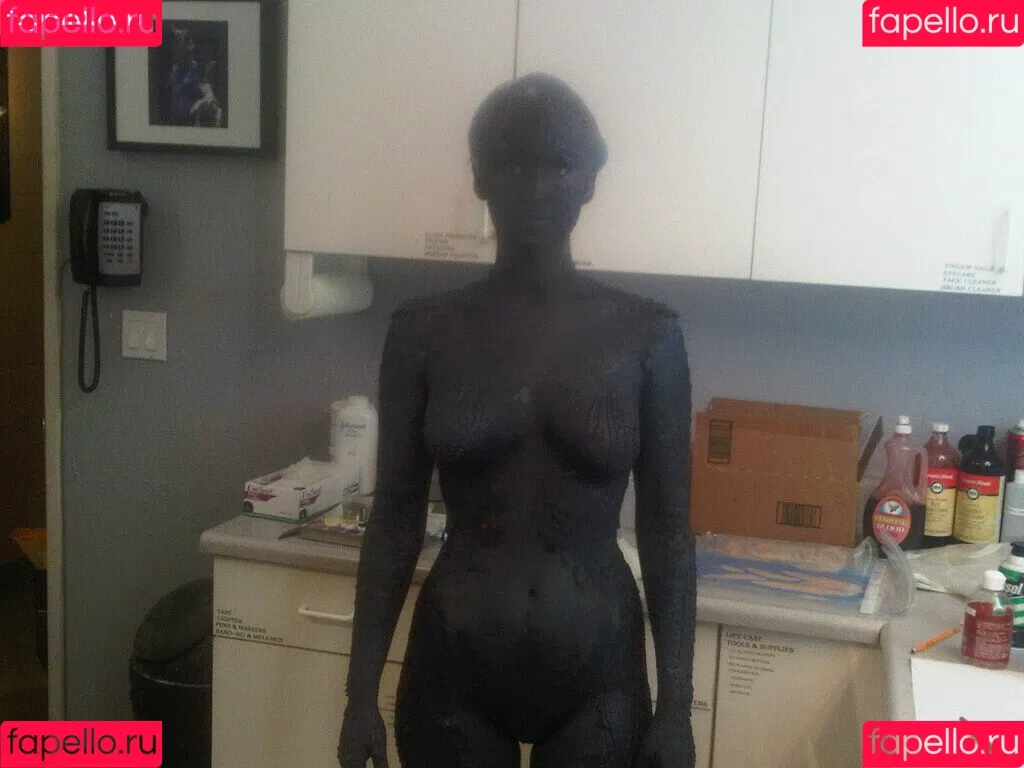 Jennifer Lawrence Onlyfans Photo Gallery 