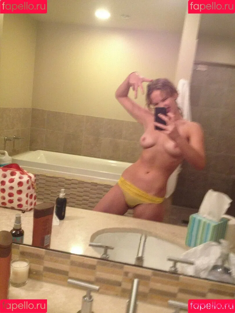 Jennifer Lawrence Onlyfans Photo Gallery 
