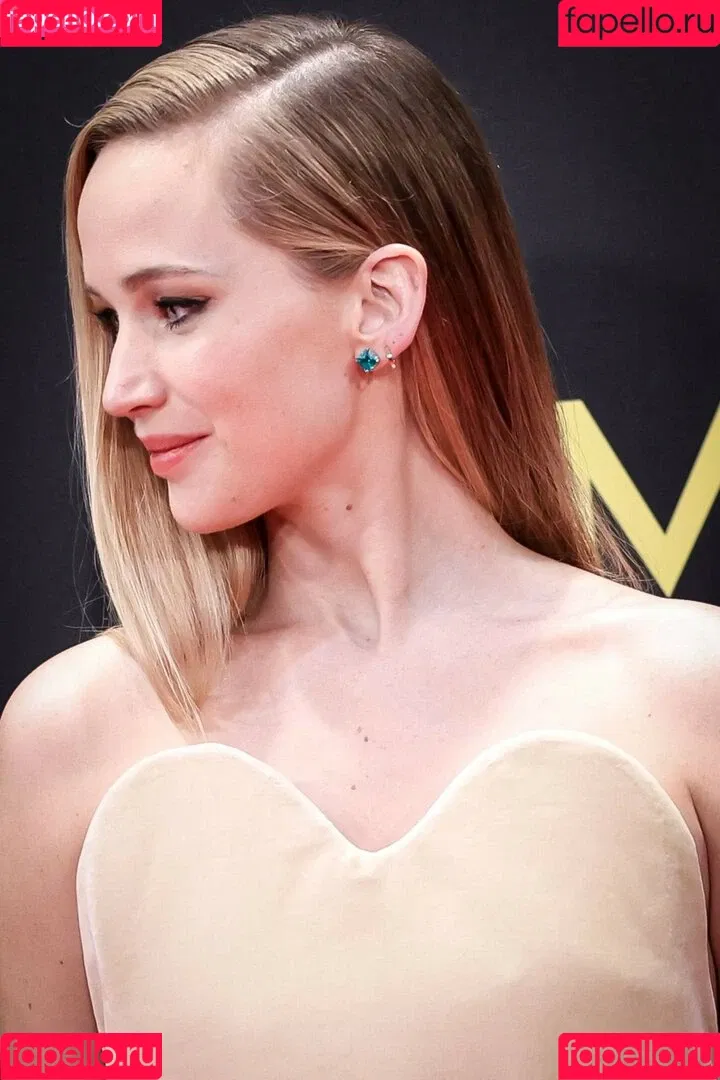 Jennifer Lawrence Onlyfans Photo Gallery 