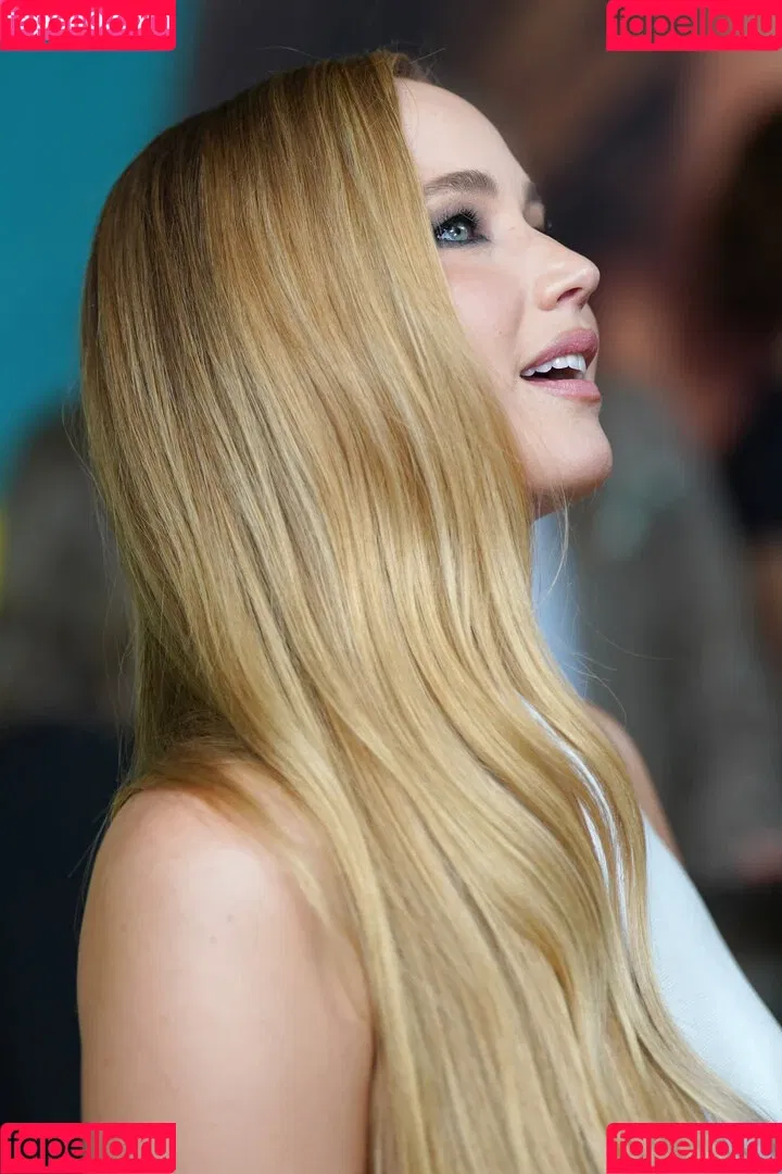 Jennifer Lawrence Onlyfans Photo Gallery 