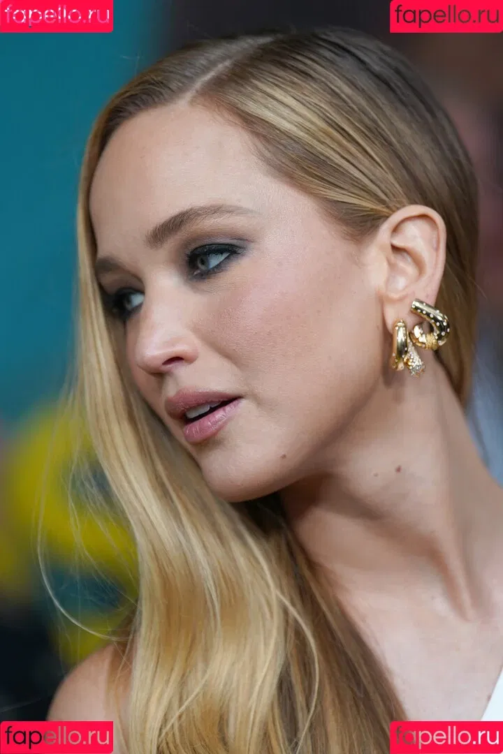 Jennifer Lawrence Onlyfans Photo Gallery 