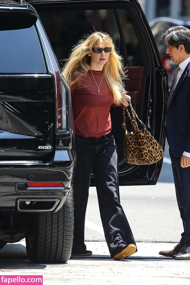 Jennifer Lawrence Onlyfans Photo Gallery 