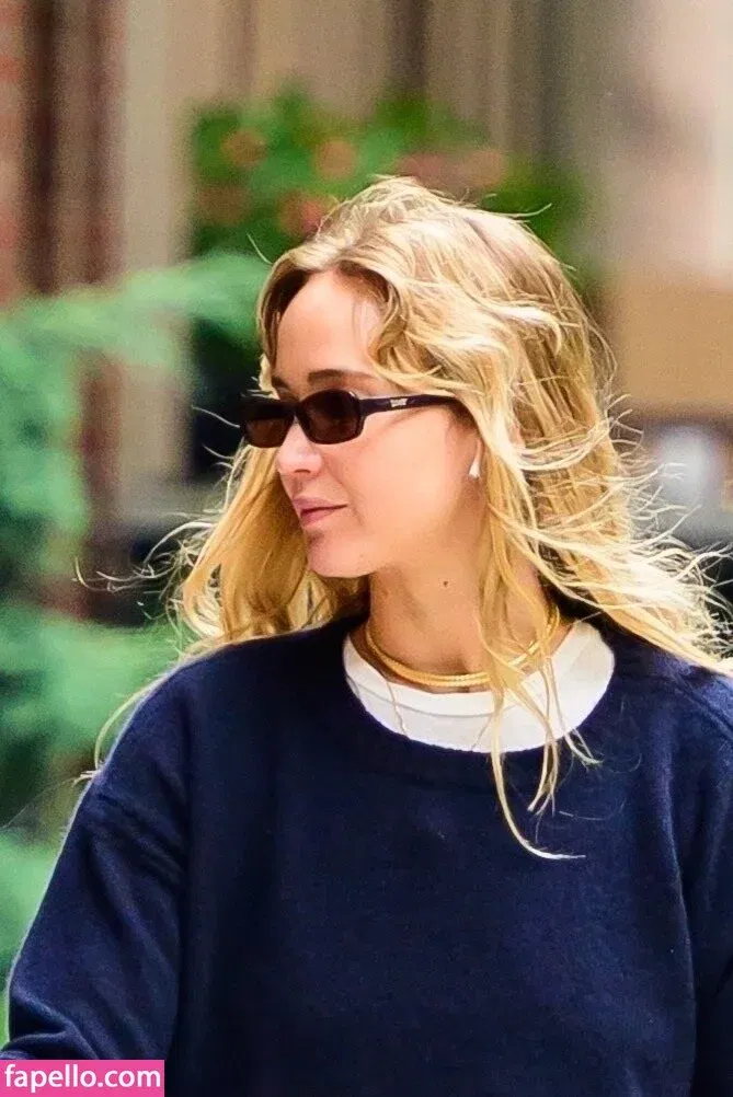 Jennifer Lawrence Onlyfans Photo Gallery 