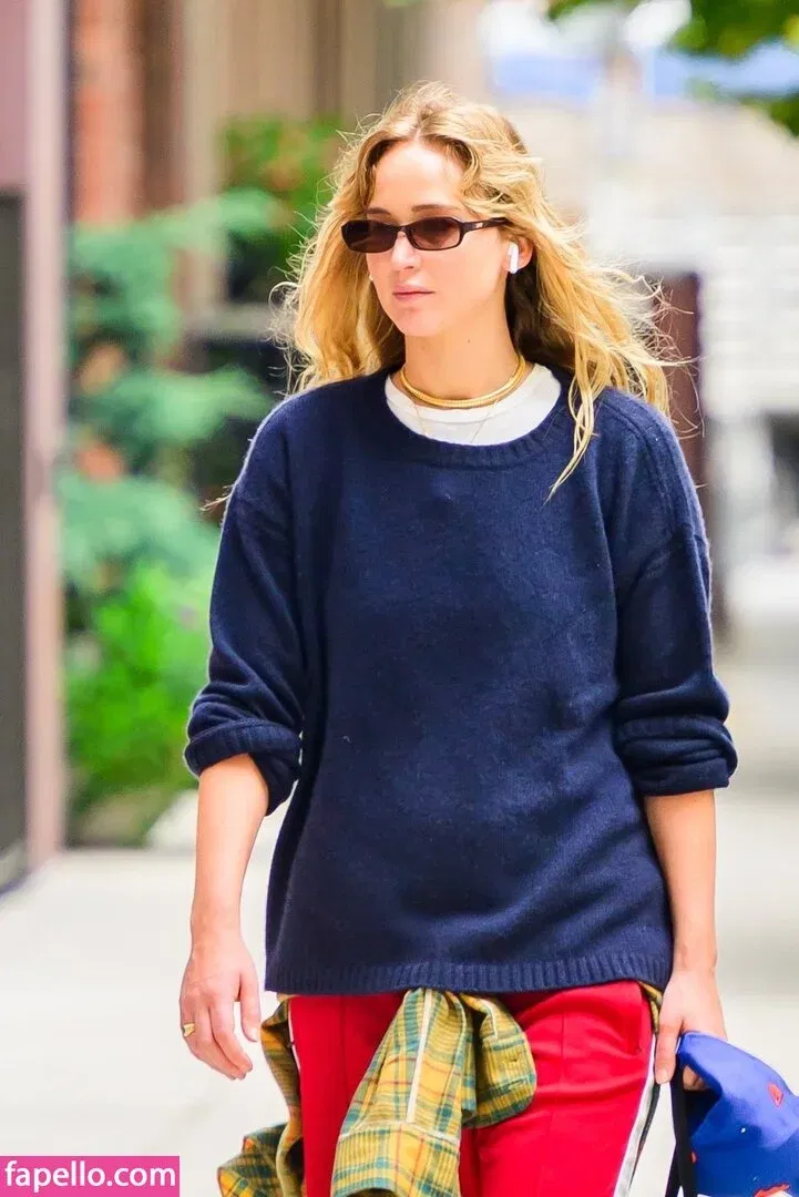 Jennifer Lawrence Onlyfans Photo Gallery 