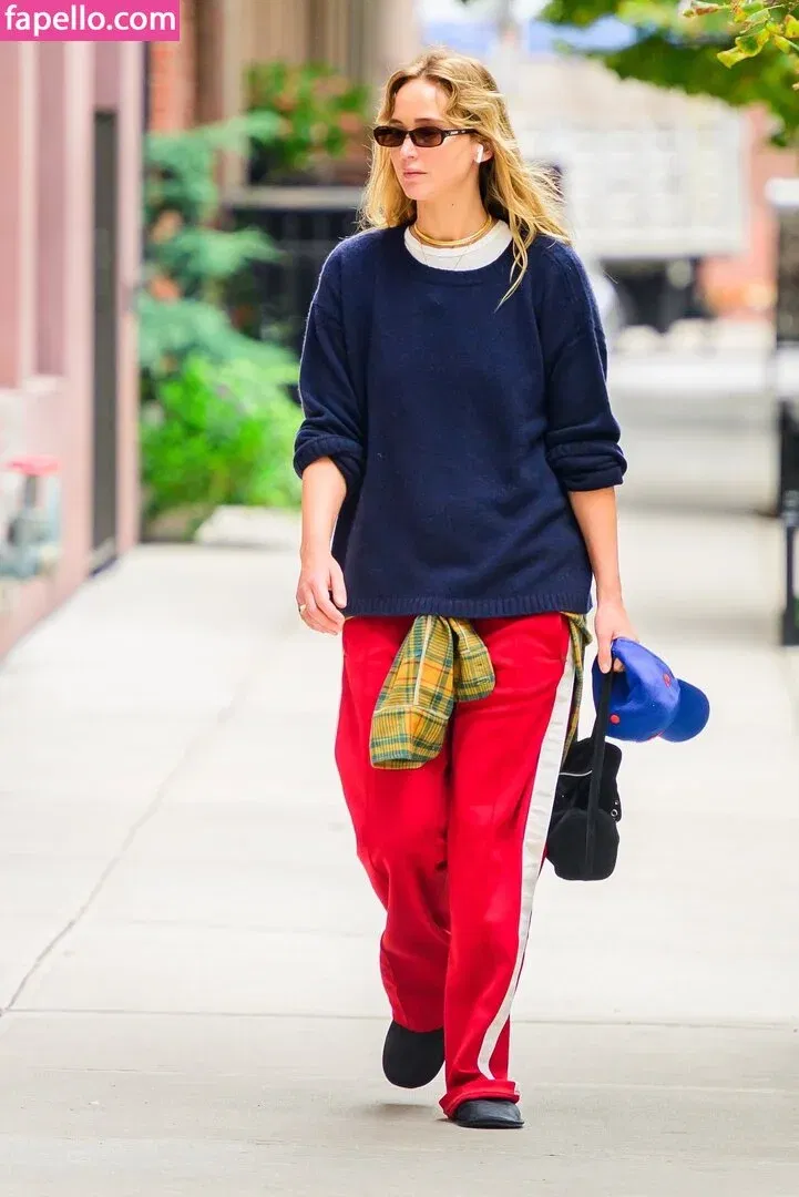 Jennifer Lawrence Onlyfans Photo Gallery 