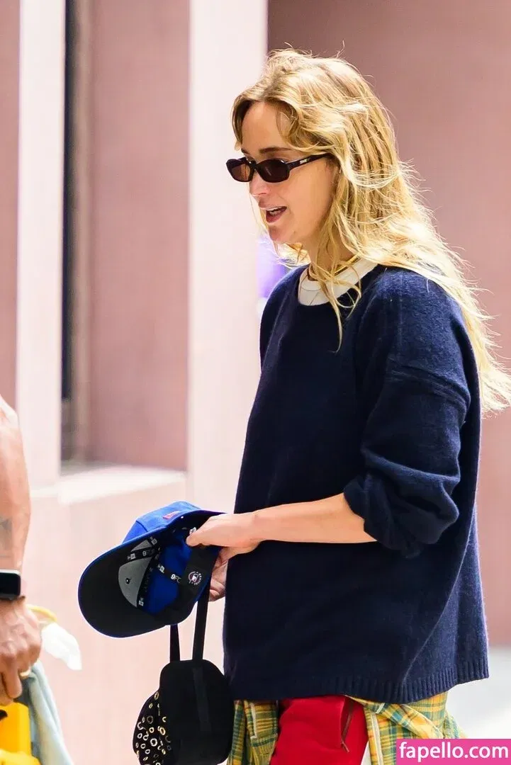 Jennifer Lawrence Onlyfans Photo Gallery 