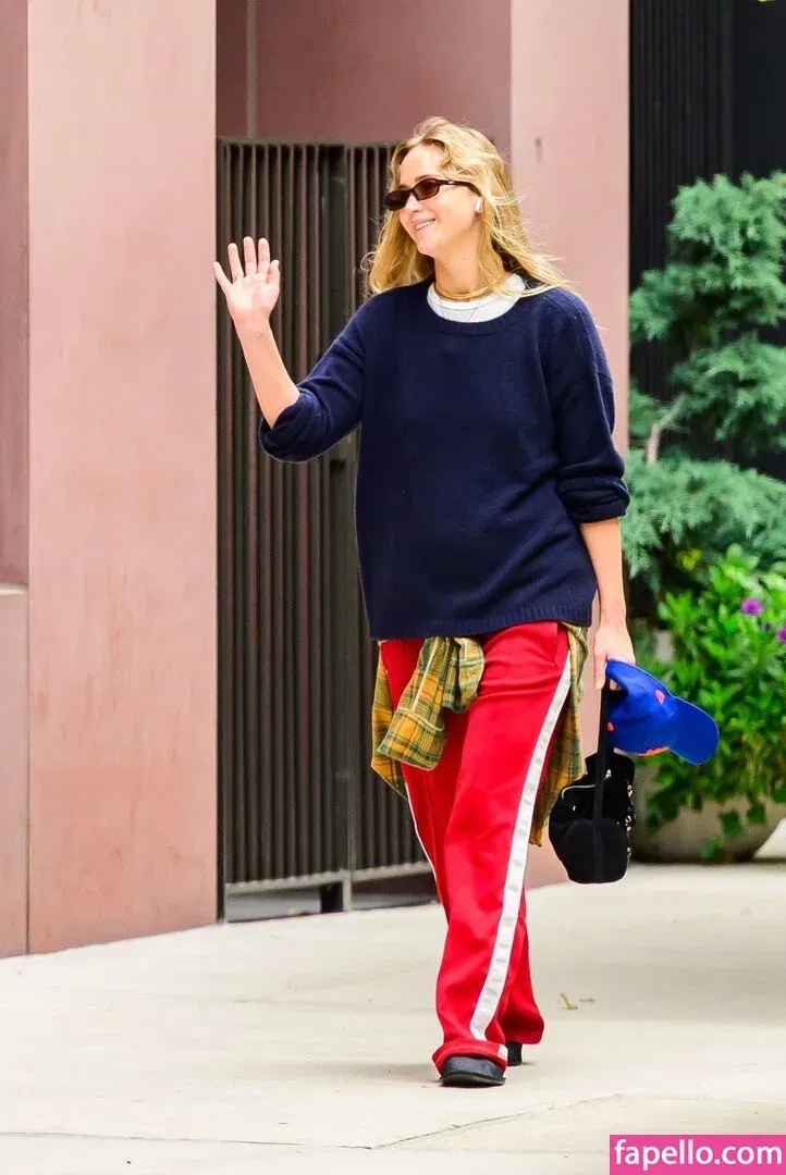 Jennifer Lawrence Onlyfans Photo Gallery 