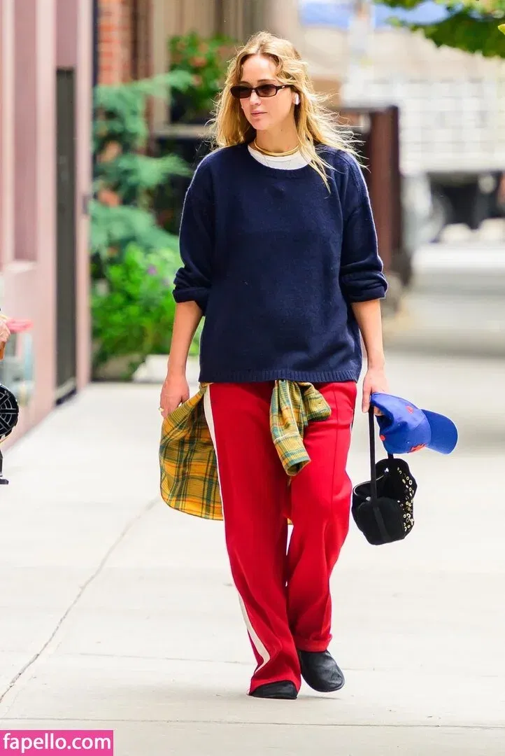 Jennifer Lawrence Onlyfans Photo Gallery 