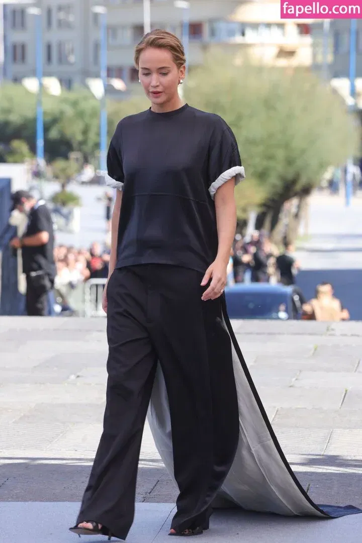 Jennifer Lawrence Onlyfans Photo Gallery 