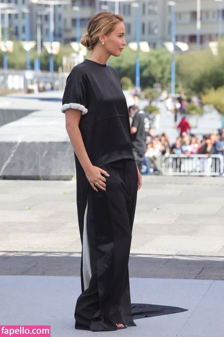 Jennifer Lawrence Onlyfans Photo Gallery 