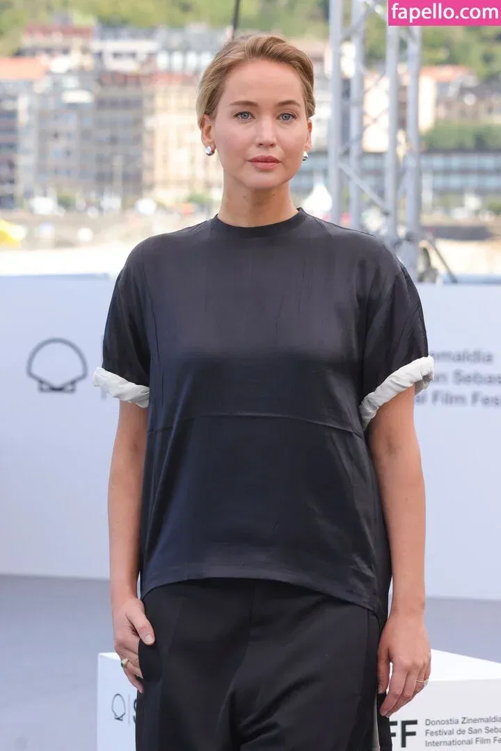 Jennifer Lawrence Onlyfans Photo Gallery 