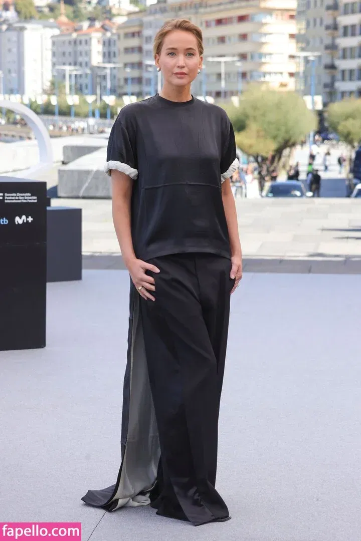 Jennifer Lawrence Onlyfans Photo Gallery 