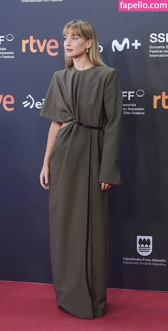 Jennifer Lawrence Onlyfans Photo Gallery 