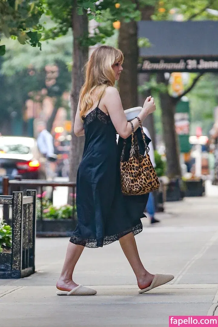 Jennifer Lawrence Onlyfans Photo Gallery 