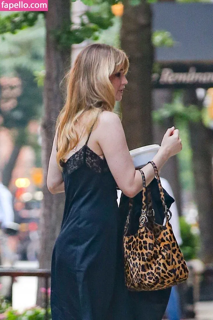 Jennifer Lawrence Onlyfans Photo Gallery 