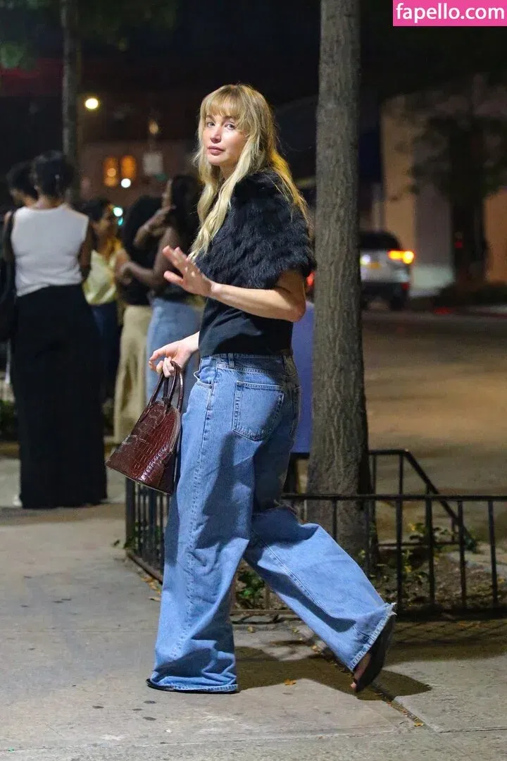 Jennifer Lawrence Onlyfans Photo Gallery 