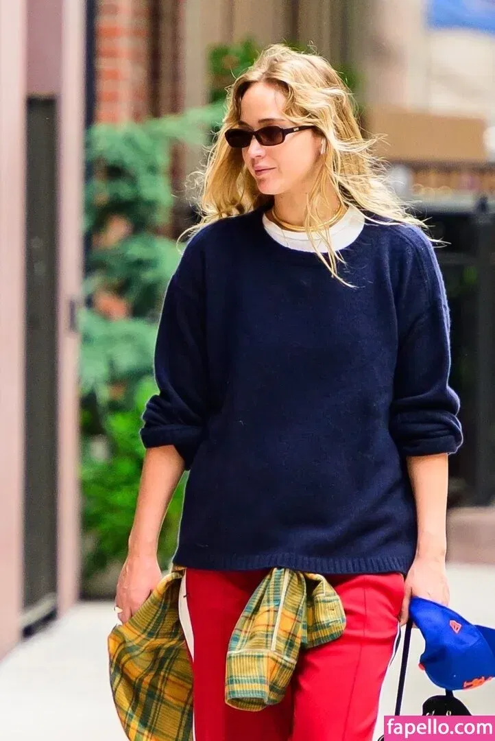 Jennifer Lawrence Onlyfans Photo Gallery 