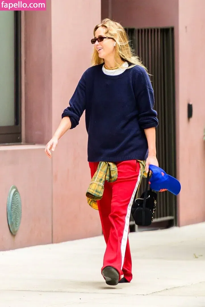 Jennifer Lawrence Onlyfans Photo Gallery 