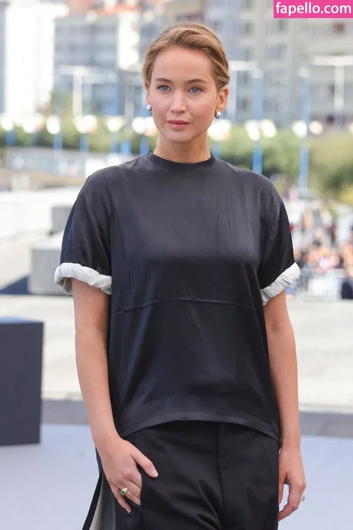 Jennifer Lawrence Onlyfans Photo Gallery 