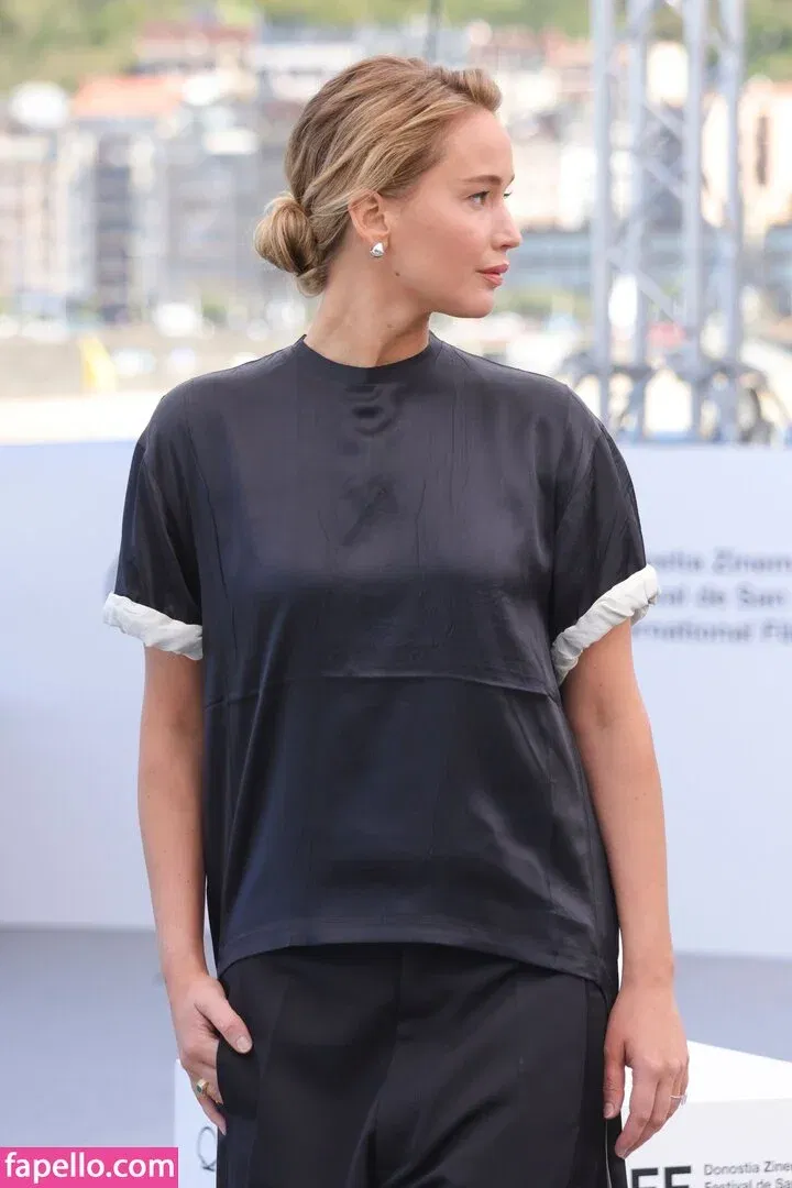 Jennifer Lawrence Onlyfans Photo Gallery 