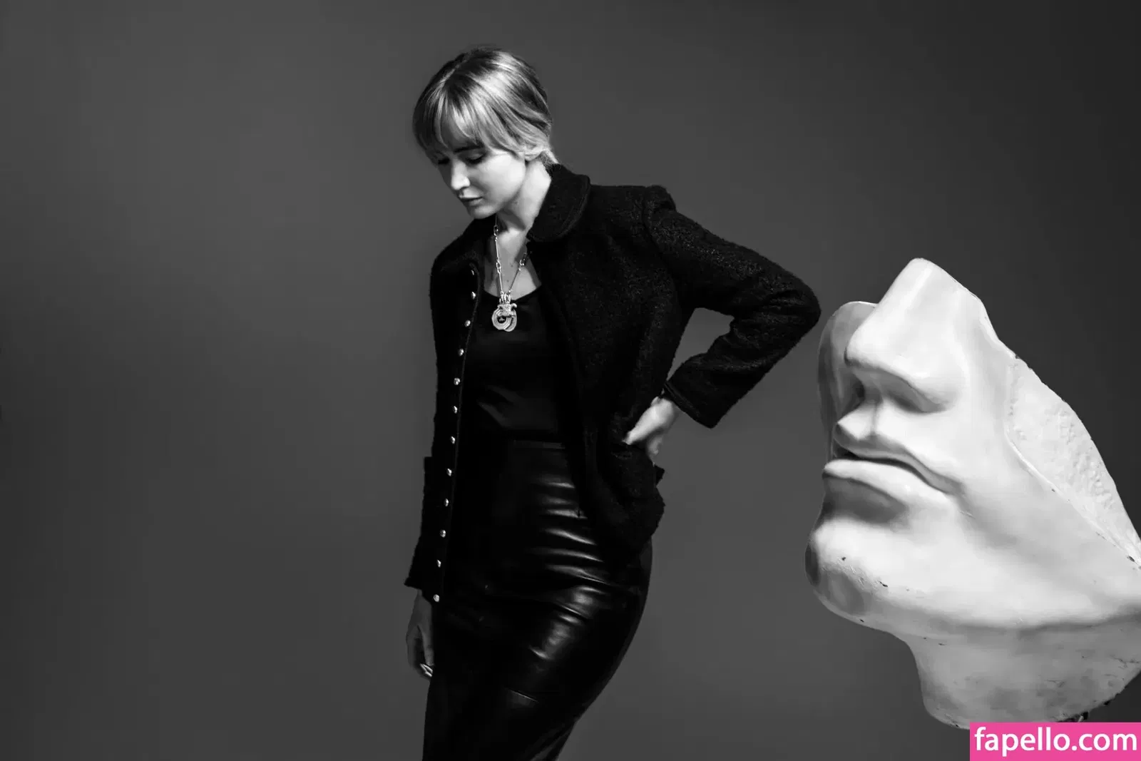 Jennifer Lawrence Onlyfans Photo Gallery 