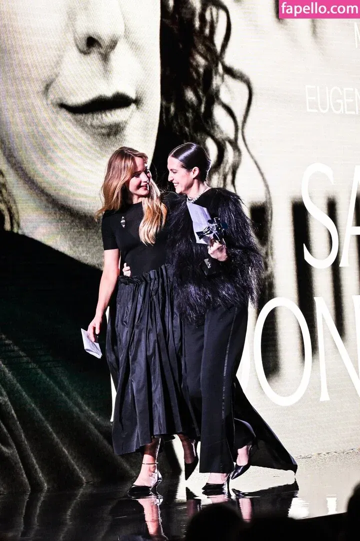 Jennifer Lawrence Onlyfans Photo Gallery 