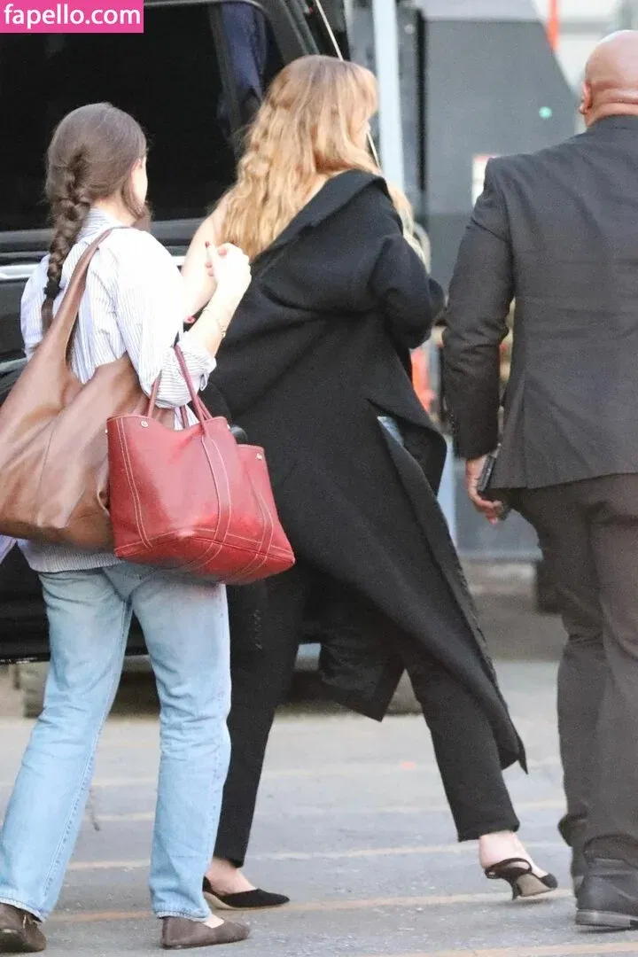 Jennifer Lawrence Onlyfans Photo Gallery 