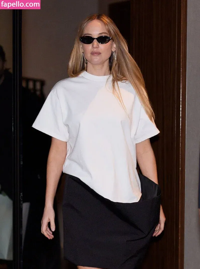 Jennifer Lawrence Onlyfans Photo Gallery 