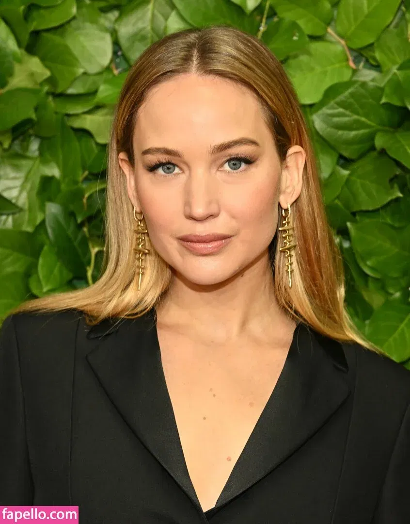 Jennifer Lawrence Onlyfans Photo Gallery 