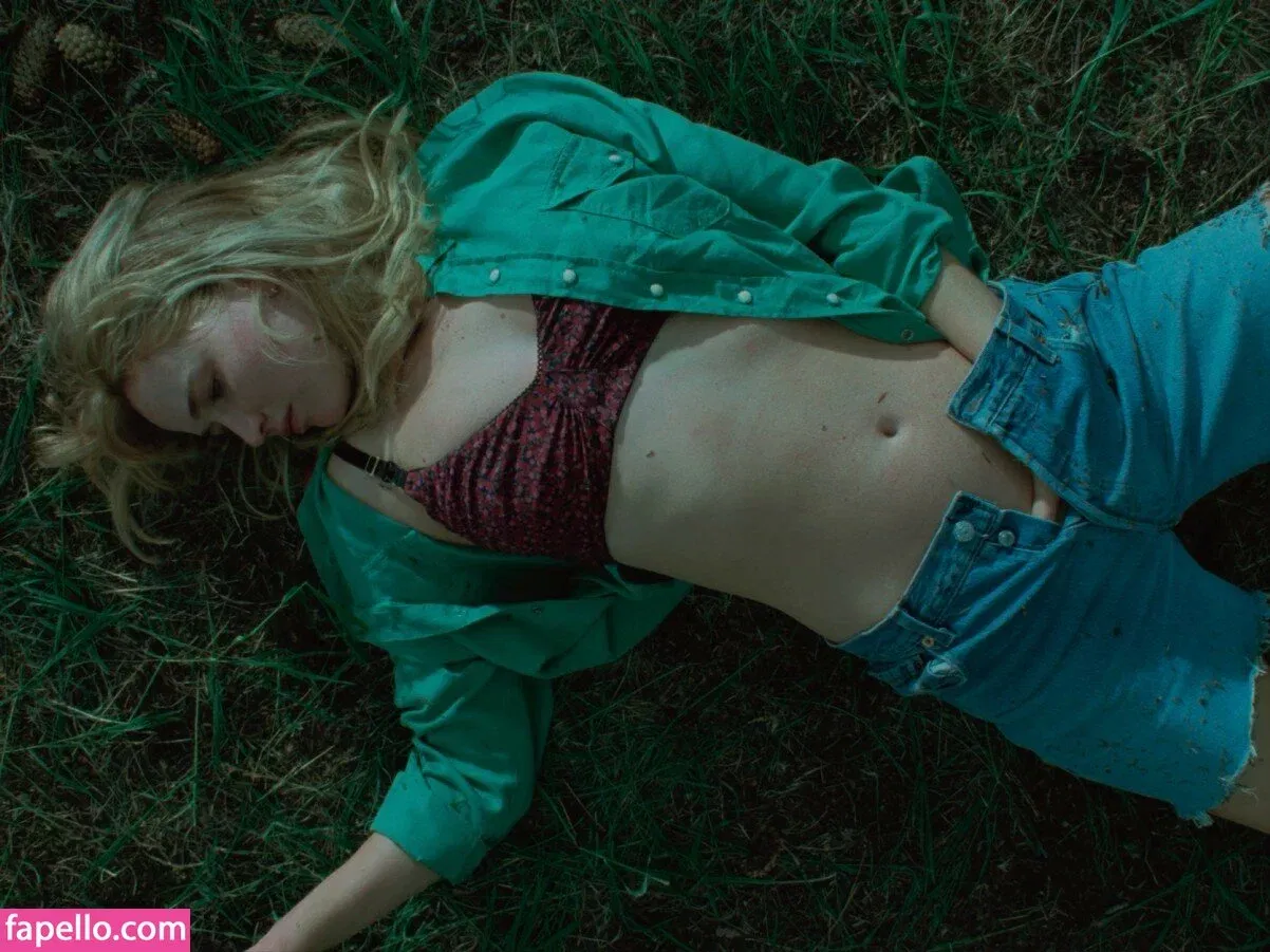 Jennifer Lawrence Onlyfans Photo Gallery 