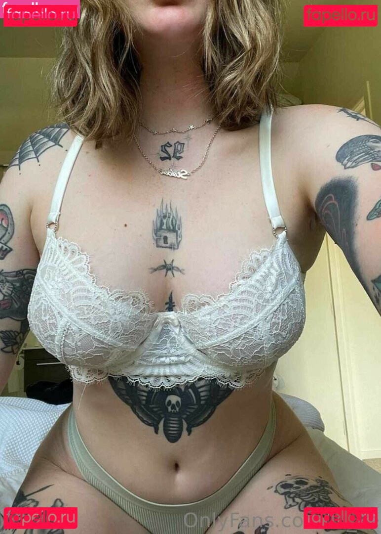 Goth Queen Nude Onlyfans Photo 28