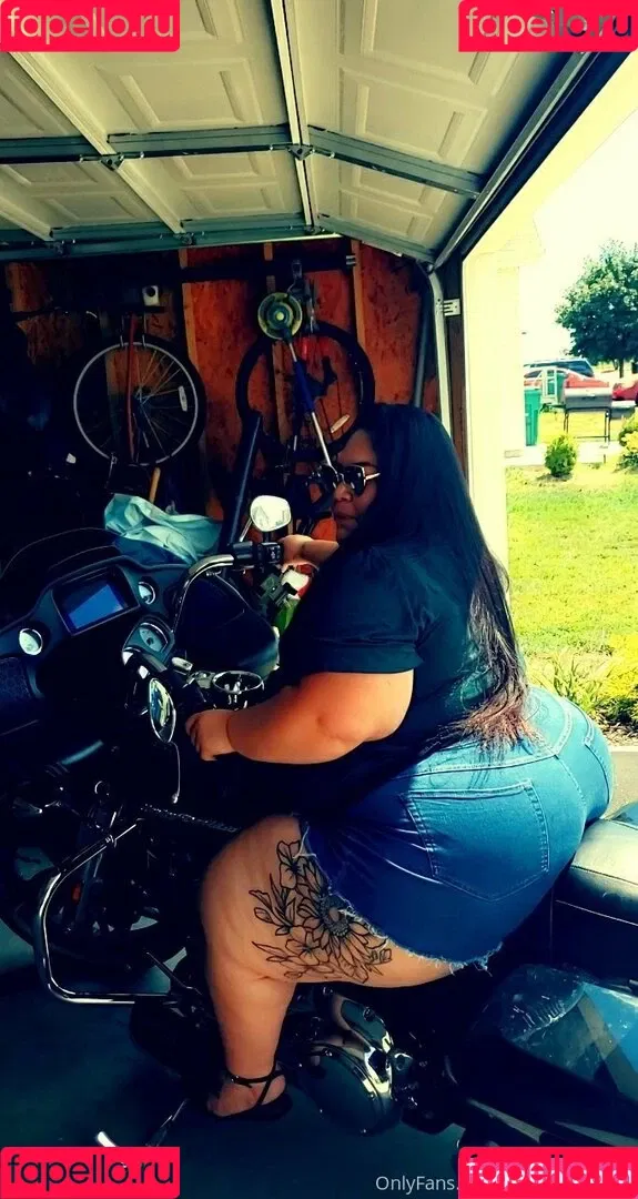 bigbootydee89 Onlyfans Photo Gallery 