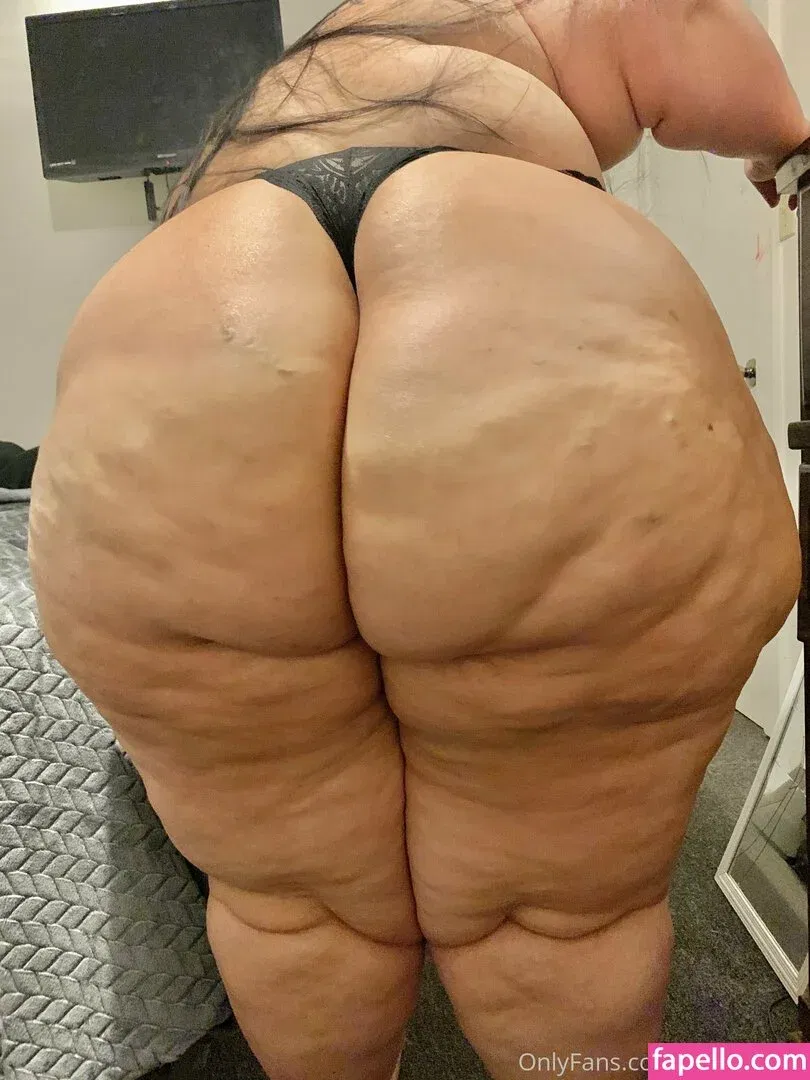 bigbootydee89 Onlyfans Photo Gallery 