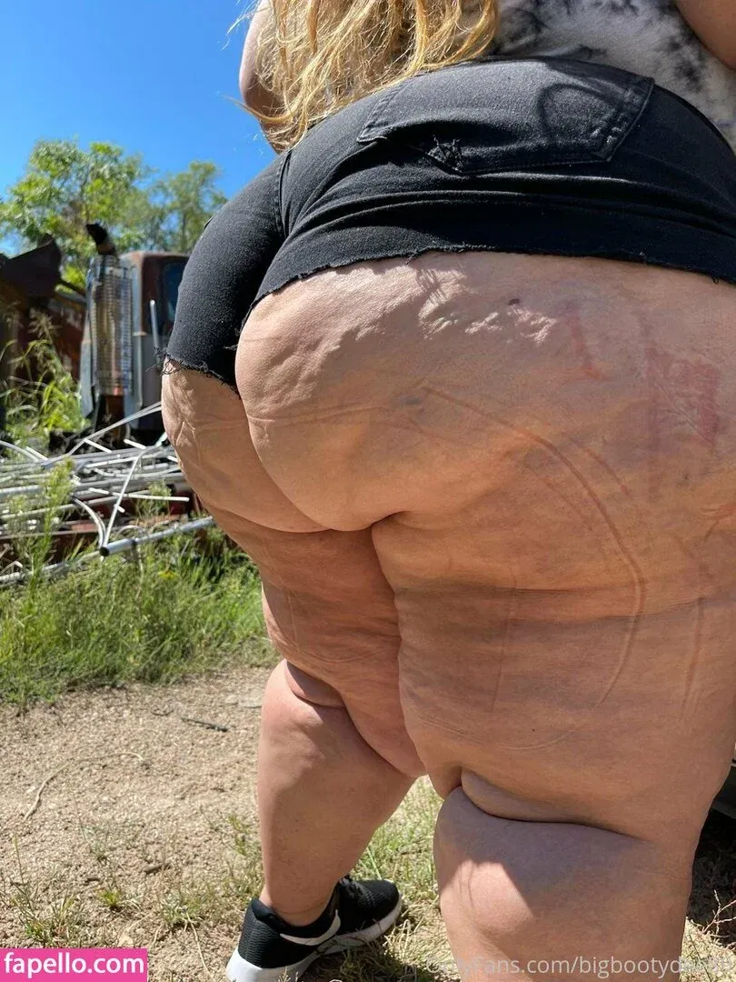 bigbootydee89 Onlyfans Photo Gallery 