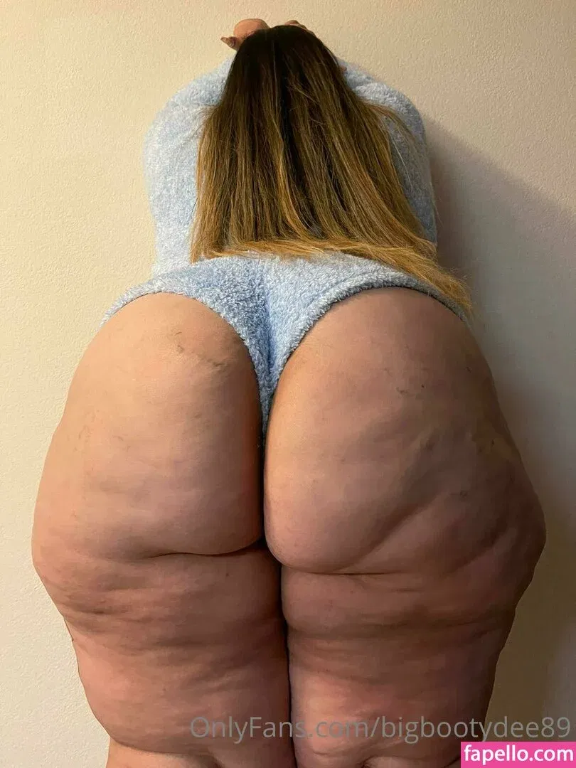 bigbootydee89 Onlyfans Photo Gallery 