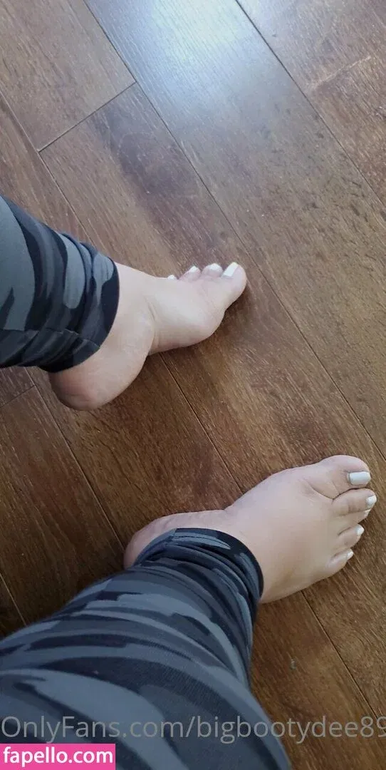 bigbootydee89 Onlyfans Photo Gallery 