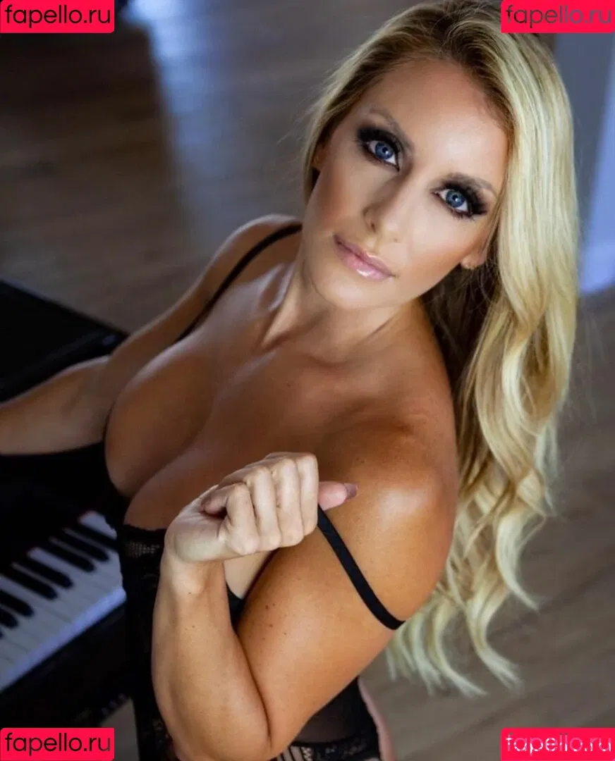 Kristieide Onlyfans Photo Gallery 