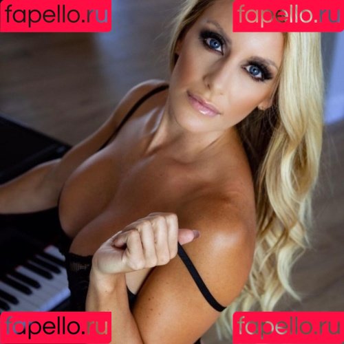 Kristieide Onlyfans Photo Gallery 