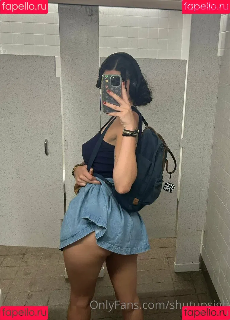 Shutupsigh Onlyfans Photo Gallery 