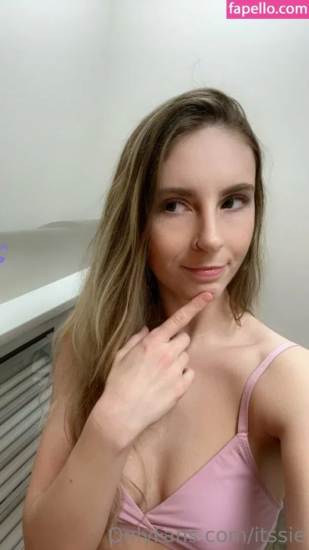itssie Onlyfans Photo Gallery 