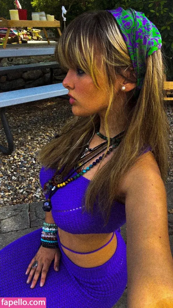 Ember Vail Onlyfans Photo Gallery 