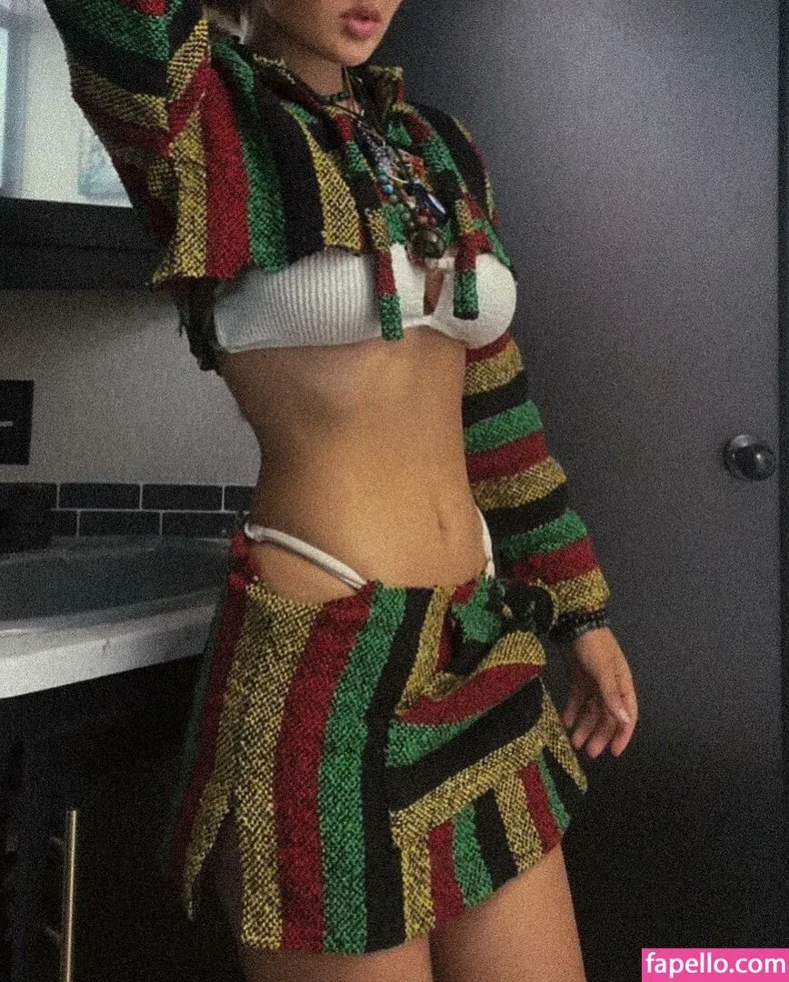 Ember Vail Onlyfans Photo Gallery 