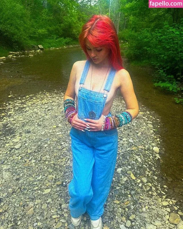 Ember Vail Onlyfans Photo Gallery 