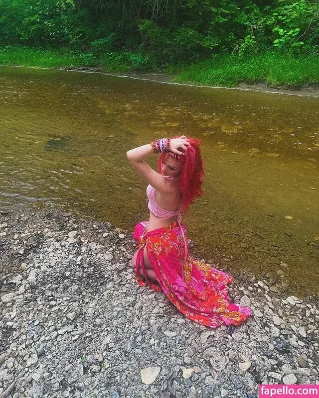 Ember Vail Onlyfans Photo Gallery 