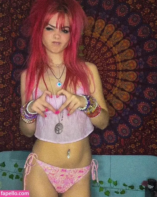 Ember Vail Onlyfans Photo Gallery 